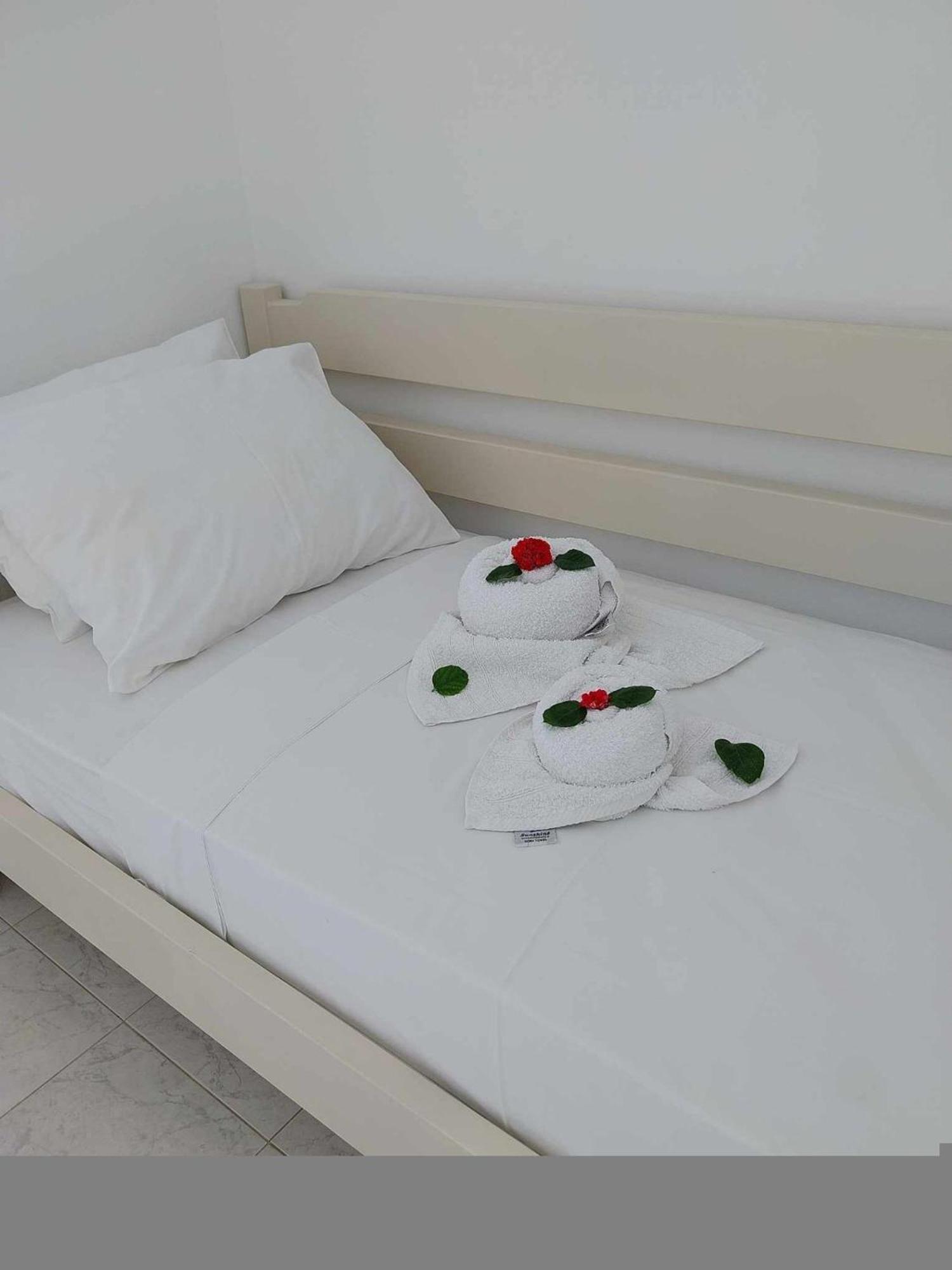 Litinas Apartments With Pool Agia Marina 外观 照片