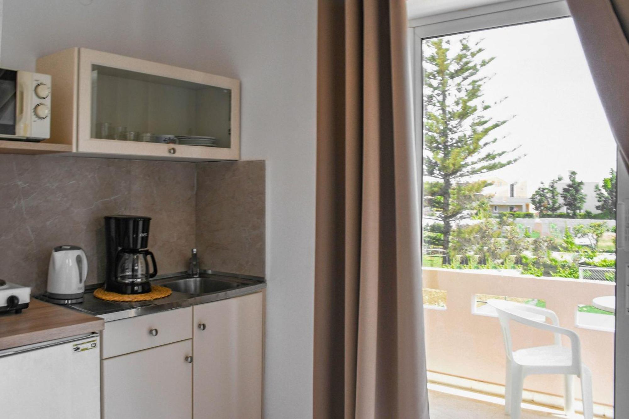 Litinas Apartments With Pool Agia Marina 外观 照片