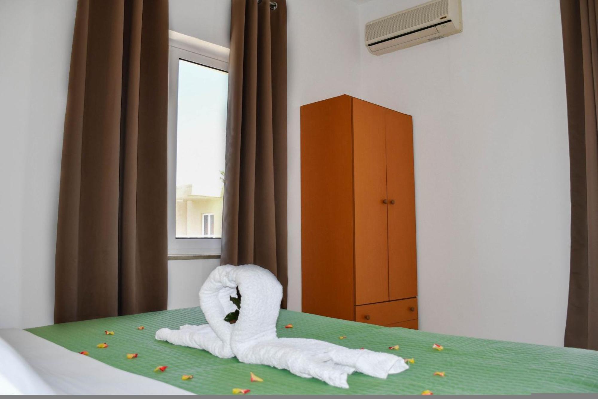 Litinas Apartments With Pool Agia Marina 外观 照片