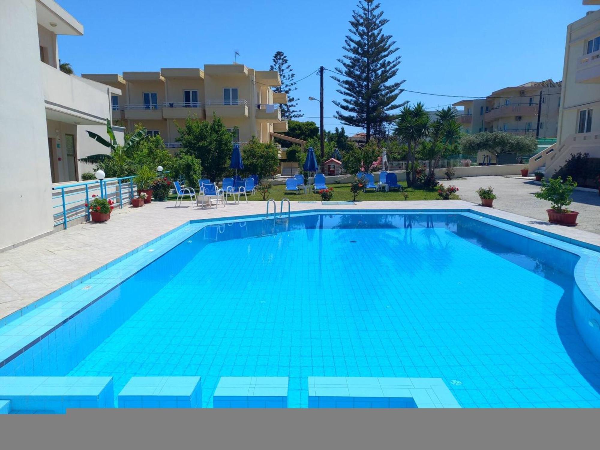 Litinas Apartments With Pool Agia Marina 外观 照片